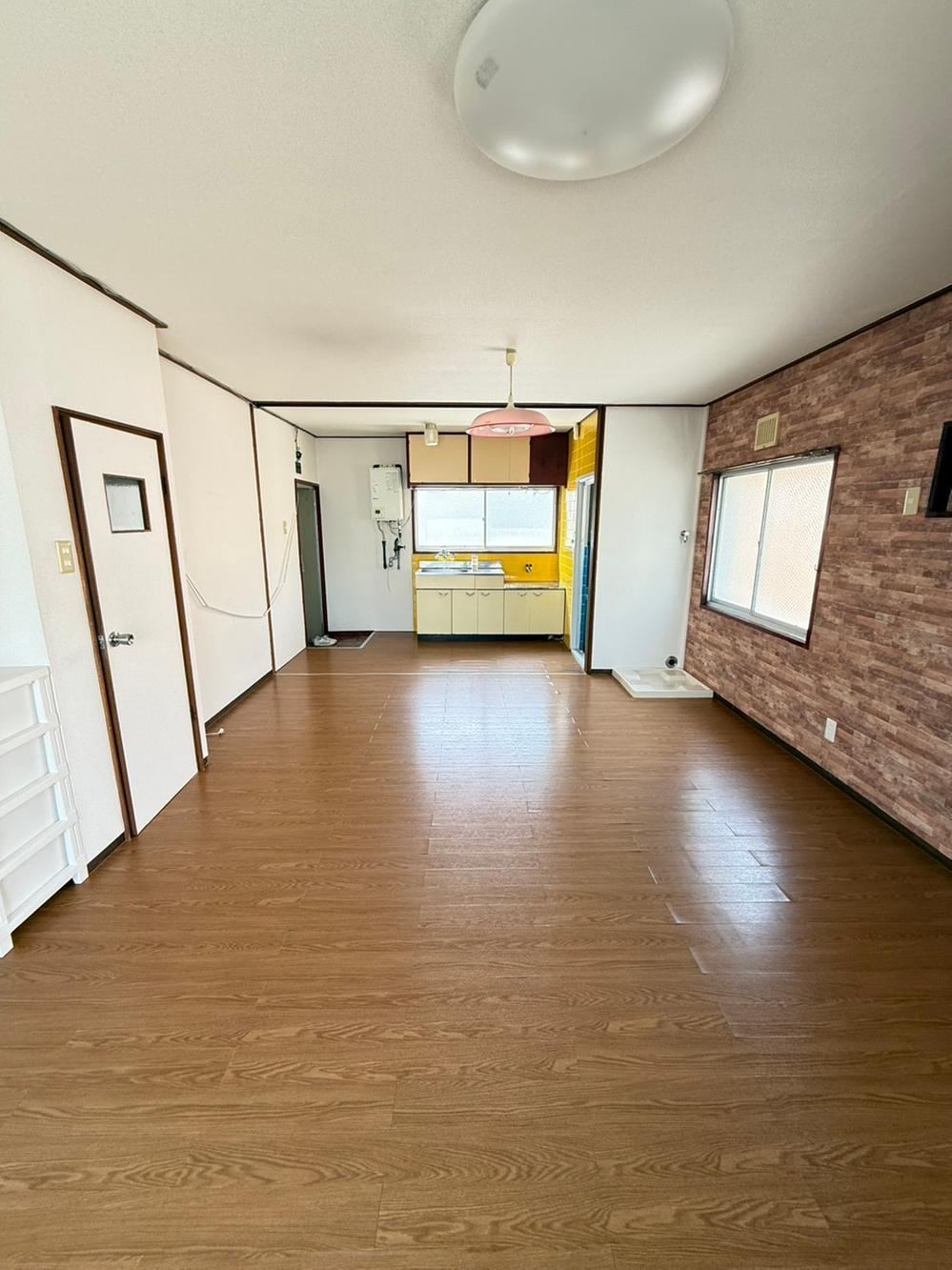 studio apartment in Naka Ward, Hiroshima - Photo 1