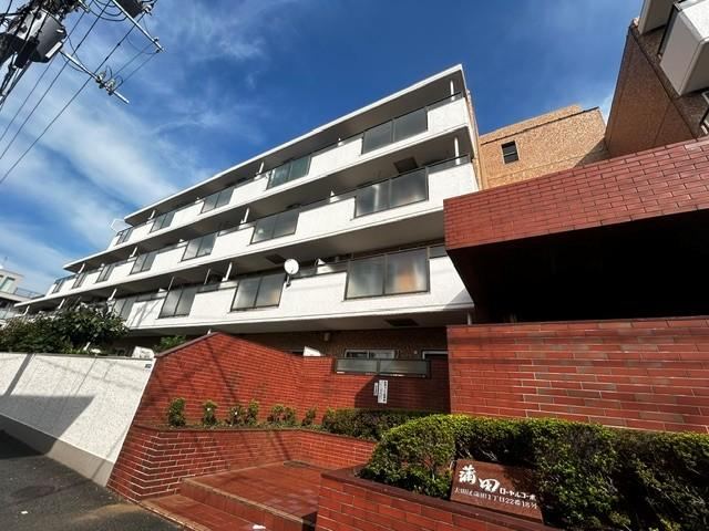 2LDK apartment in Ota Ward, Tokyo - Photo 1
