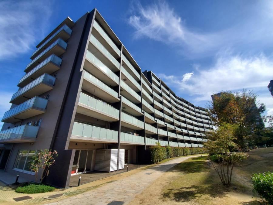 3LDK apartment in Yawata, Kyoto - Photo 1