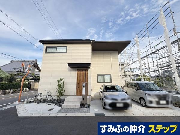 4LDK house in Iwakura, Aichi - Photo 1