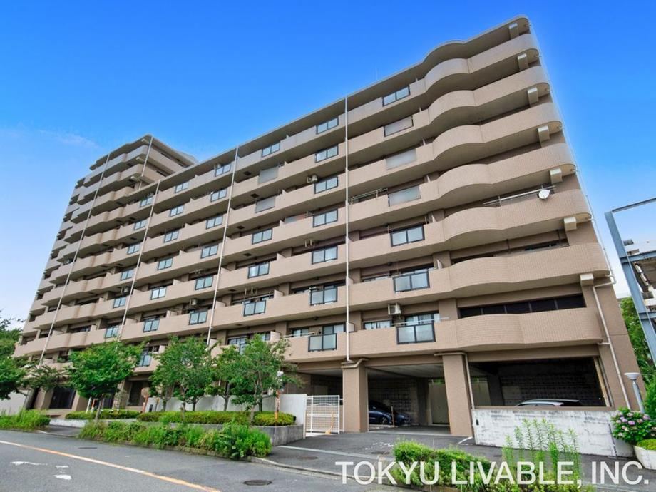 2LDK+S apartment in Fujisawa, Kanagawa - Photo 1