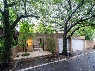 5LDK house in Setagaya Ward, Tokyo - Photo 1