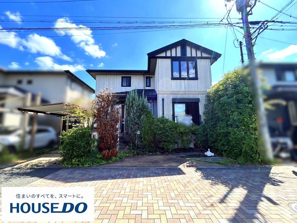 4LDK+S house in Hirakata, Osaka - Photo 1