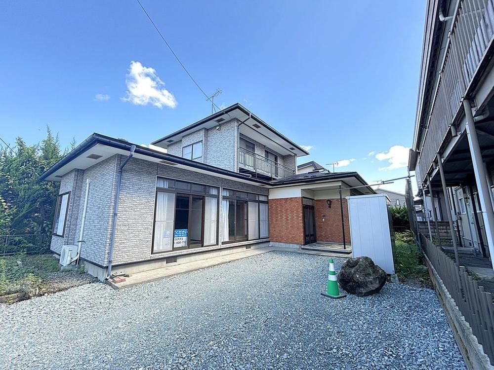 4LDK house in Kitakami, Iwate - Photo 1
