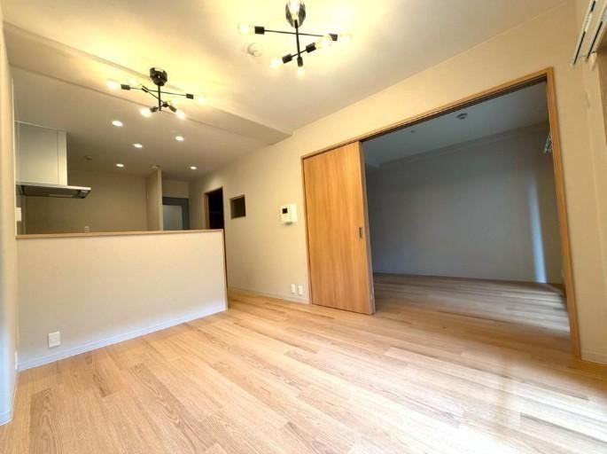 3LDK apartment in Higashiosaka, Osaka - Photo 1