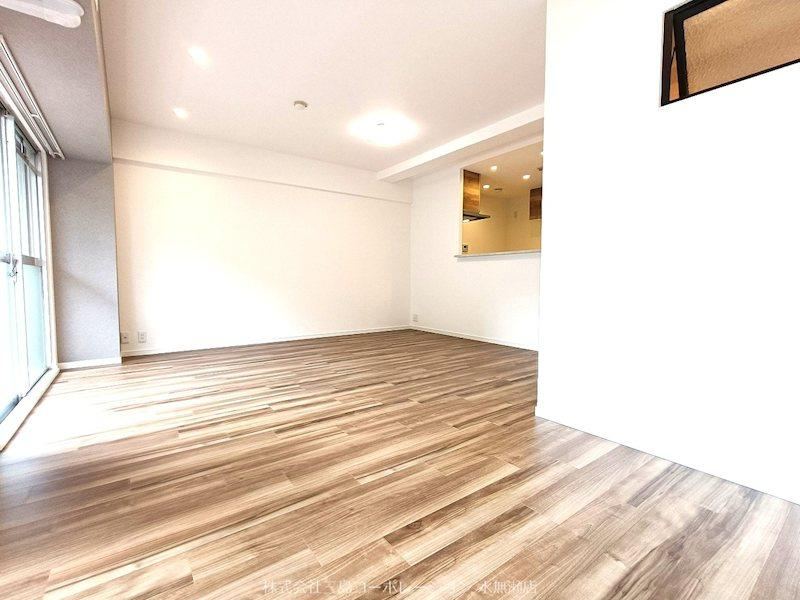 3LDK apartment in Shimamoto, Mishima District, Osaka - Photo 1