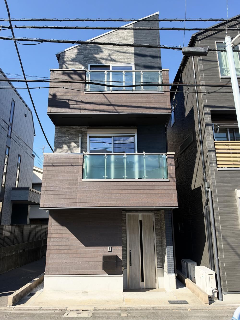 2LDK+S house in Itabashi Ward, Tokyo - Photo 1