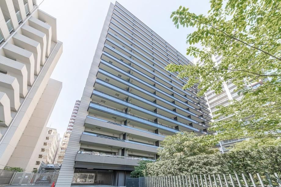 2LDK apartment in Shinagawa Ward, Tokyo - Photo 1