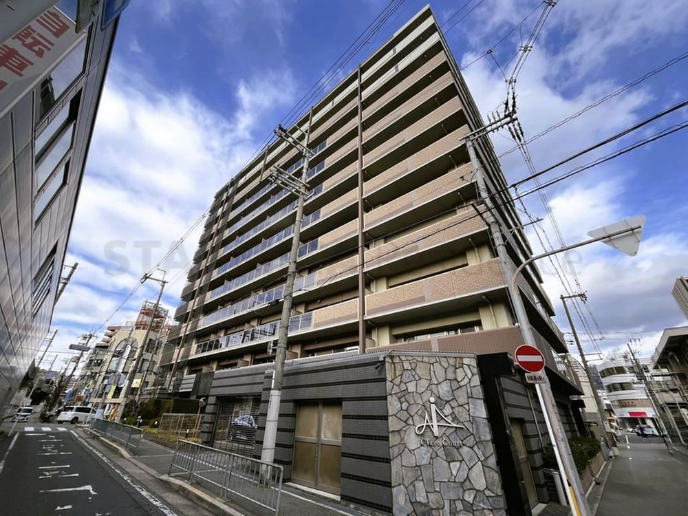 3LDK apartment in Ikeda, Osaka - Photo 1
