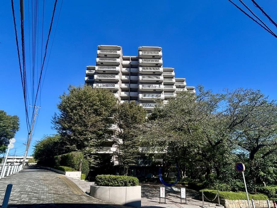 3LDK apartment in Kanagawa Ward, Yokohama, Kanagawa - Photo 1