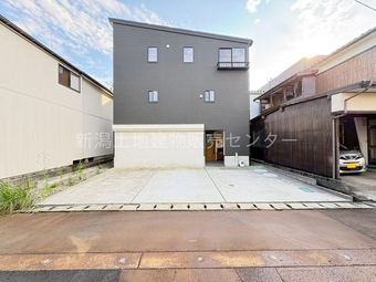 3LDK house in Sanjo