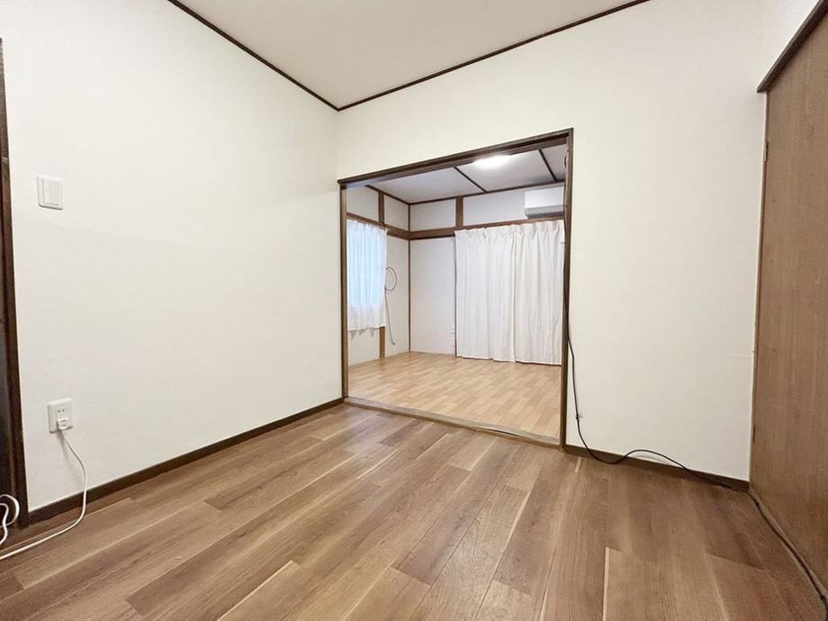 5DK house in Sakai Ward, Sakai, Osaka - Photo 1