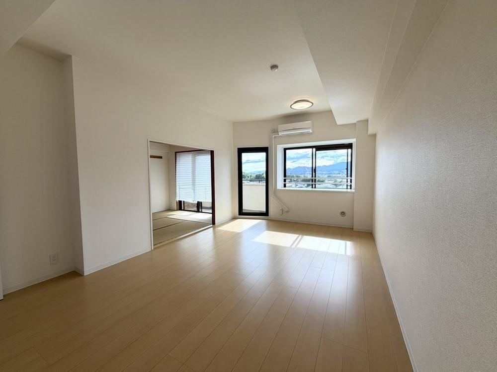 3LDK apartment in Atsugi, Kanagawa - Photo 1