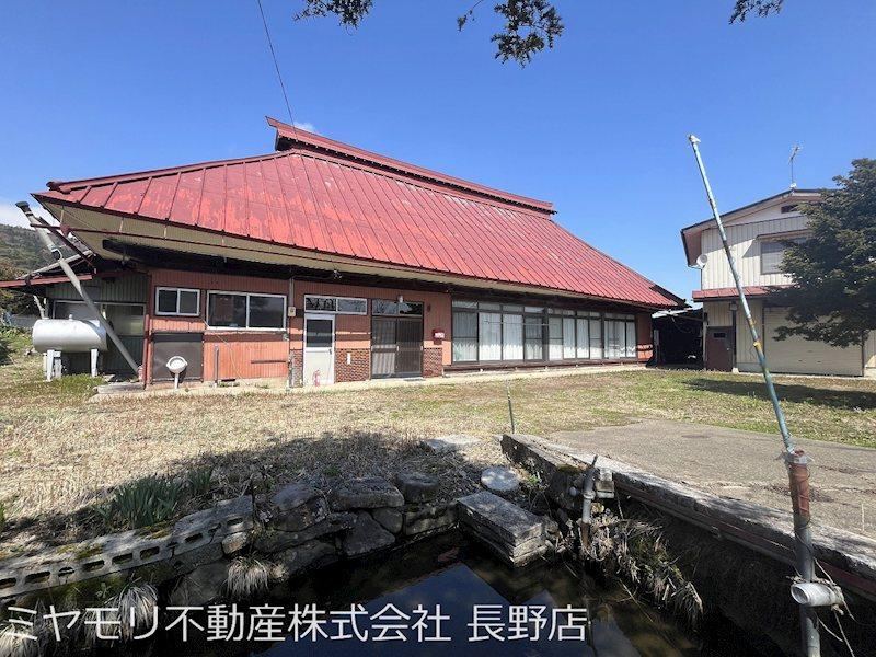 6DK+S house in Iizuna, Kamiminochi District, Nagano - Photo 1