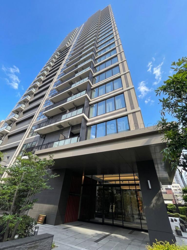 2LDK apartment in Kita Ward, Osaka - Photo 1