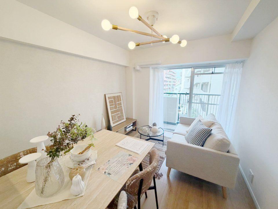 2LDK+S apartment in Higashinada Ward, Kobe, Hyogo - Photo 1