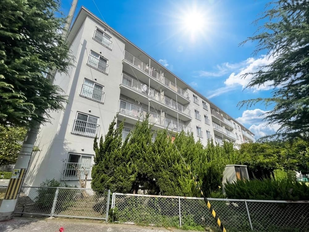 3LDK apartment in Nagaokakyo, Kyoto - Photo 1