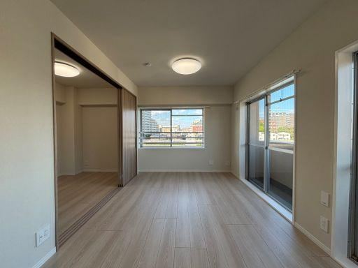 2DK apartment in Arakawa Ward, Tokyo - Photo 1