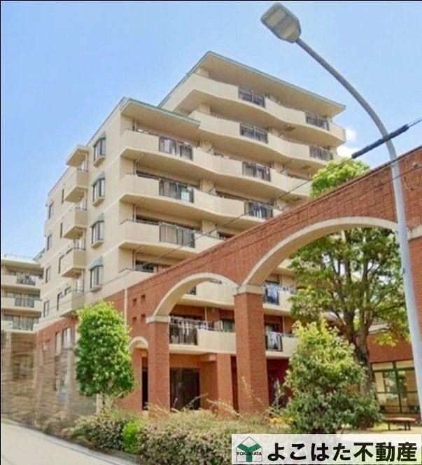3LDK apartment in Chofu, Tokyo - Photo 1
