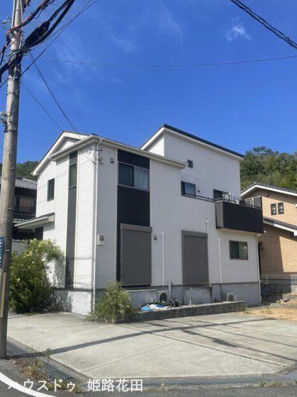 4LDK house in Himeji, Hyogo - Photo 1