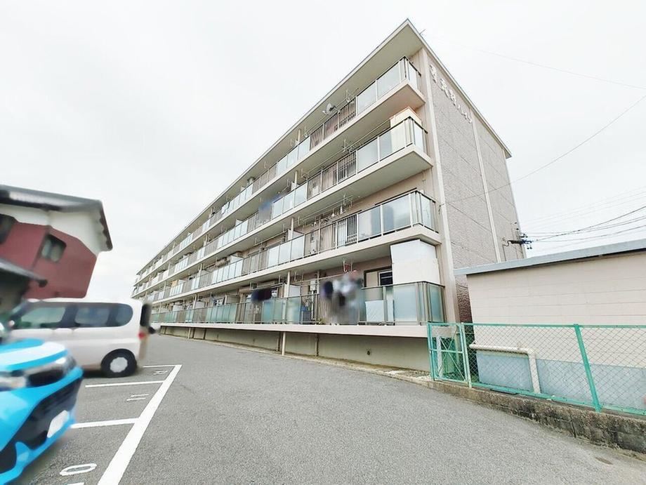 2LDK apartment in Toyota, Aichi - Photo 1