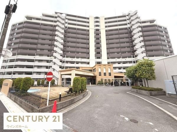 3LDK apartment in Kawaguchi, Saitama - Photo 1