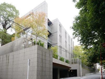 2LDK apartment in Shibuya Ward, Tokyo - Photo 1