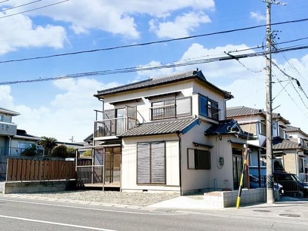 4LDK house in Takahama, Aichi - Photo 1