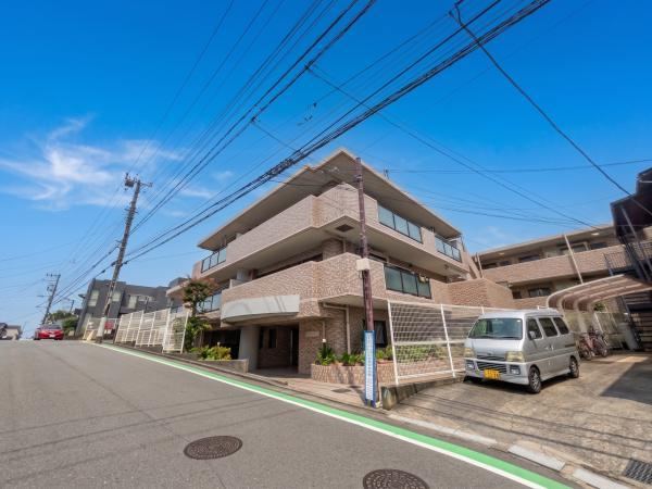 4LDK apartment in Midori Ward, Yokohama, Kanagawa - Photo 1