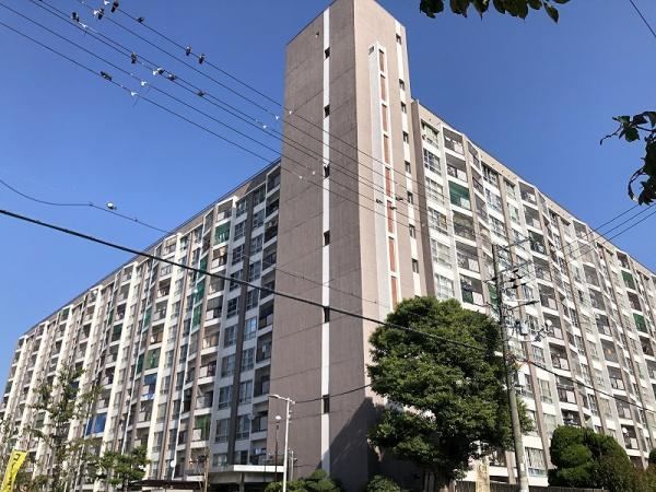 2LDK apartment in Asahi Ward, Osaka - Photo 1