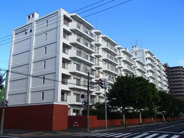 4LDK apartment in Chuo Ward, Sapporo, Hokkaido - Photo 1