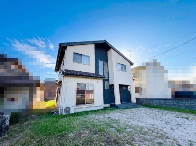 5LDK house in Yonago, Tottori - Photo 1