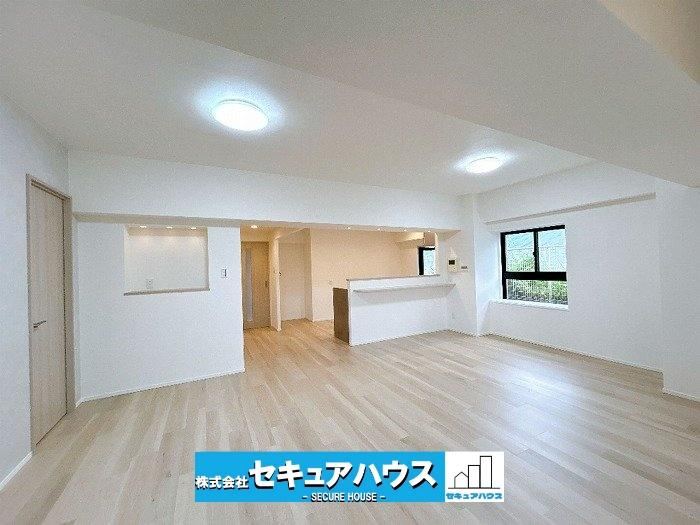 3LDK+S apartment in Kariya, Aichi - Photo 1