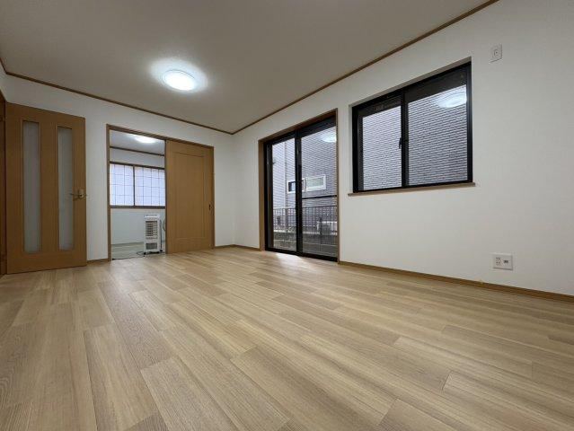4LDK house in Koshigaya, Saitama - Photo 1