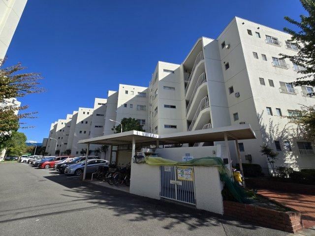 2LDK apartment in Amagasaki, Hyogo - Photo 1