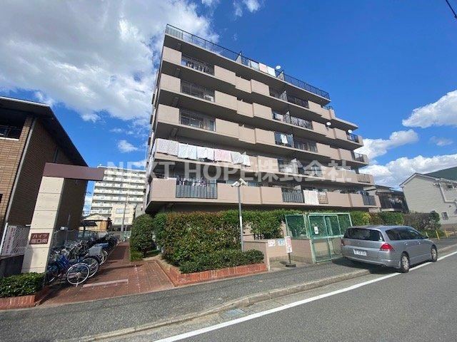 3LDK apartment in Amagasaki, Hyogo - Photo 1