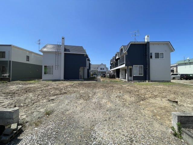 333 m² land in Kita Ward, Sapporo, Hokkaido - Photo 1