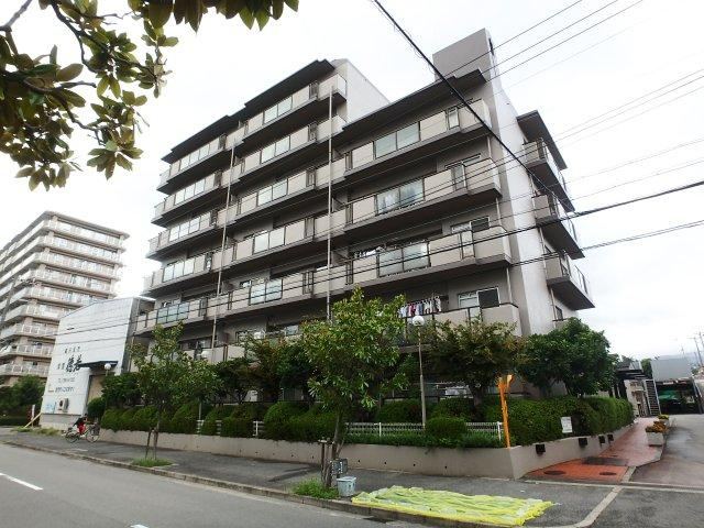 3LDK apartment in Nishinomiya, Hyogo - Photo 1