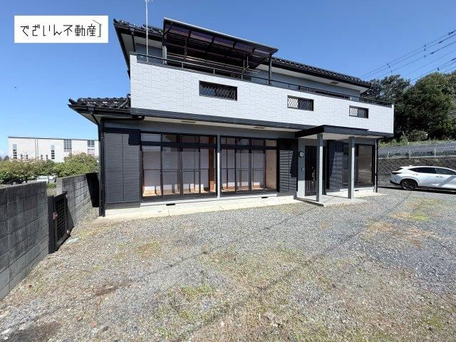 5LDK+S house in Honjo, Saitama - Photo 1