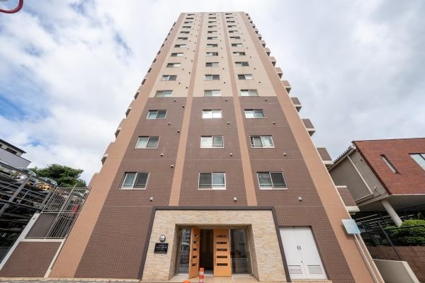 3LDK apartment in Chuo Ward, Chiba - Photo 1