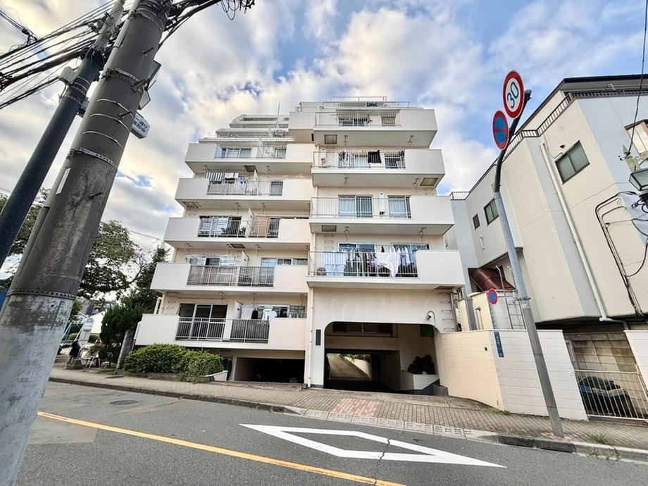 3LDK apartment in Itabashi Ward, Tokyo - Photo 1