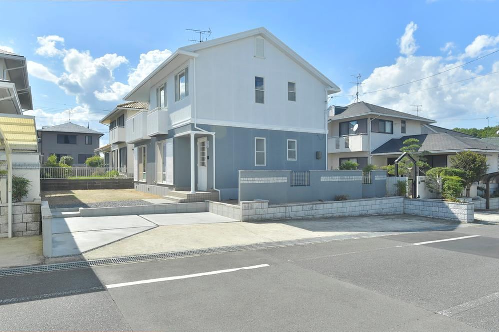 4LDK+2S house in Akaiwa, Okayama - Photo 1