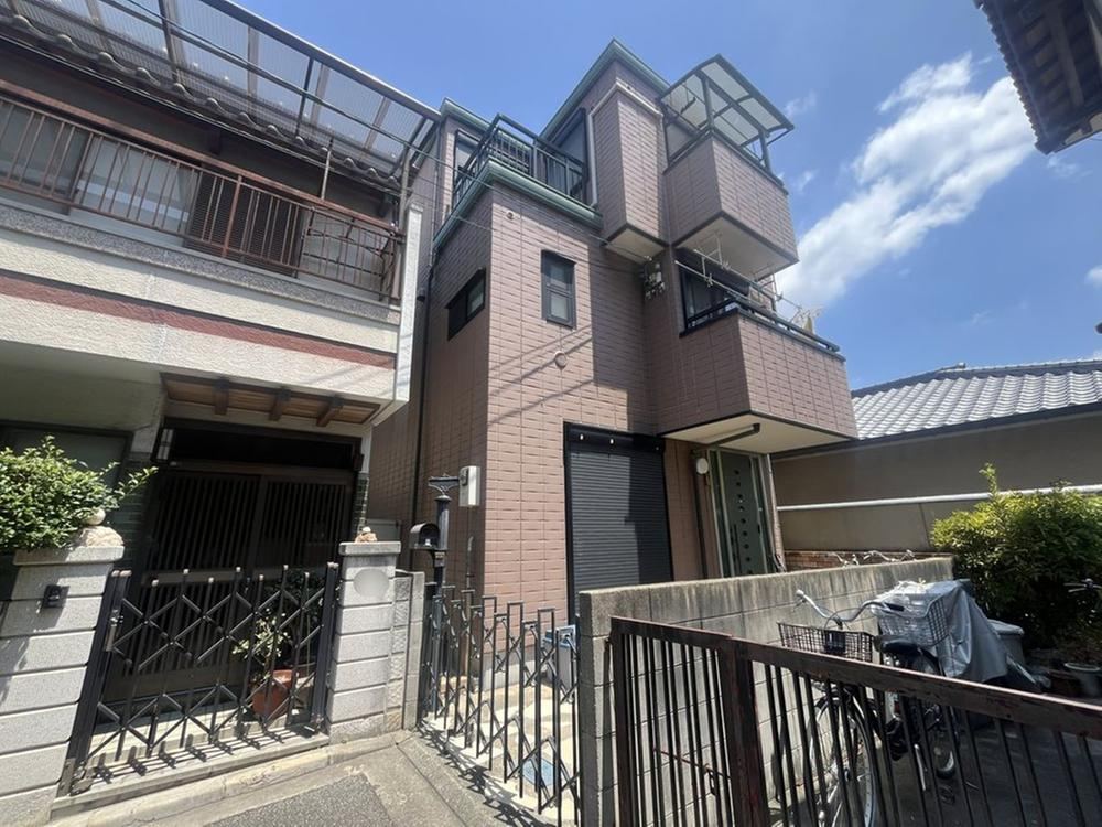 4LDK house in Amagasaki, Hyogo - Photo 1