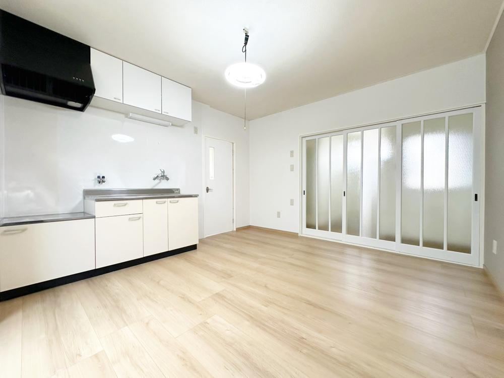 3LDK house in Hirakata, Osaka - Photo 1