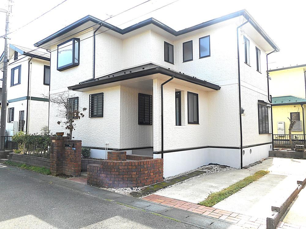 4LDK house in Toride, Ibaraki - Photo 1