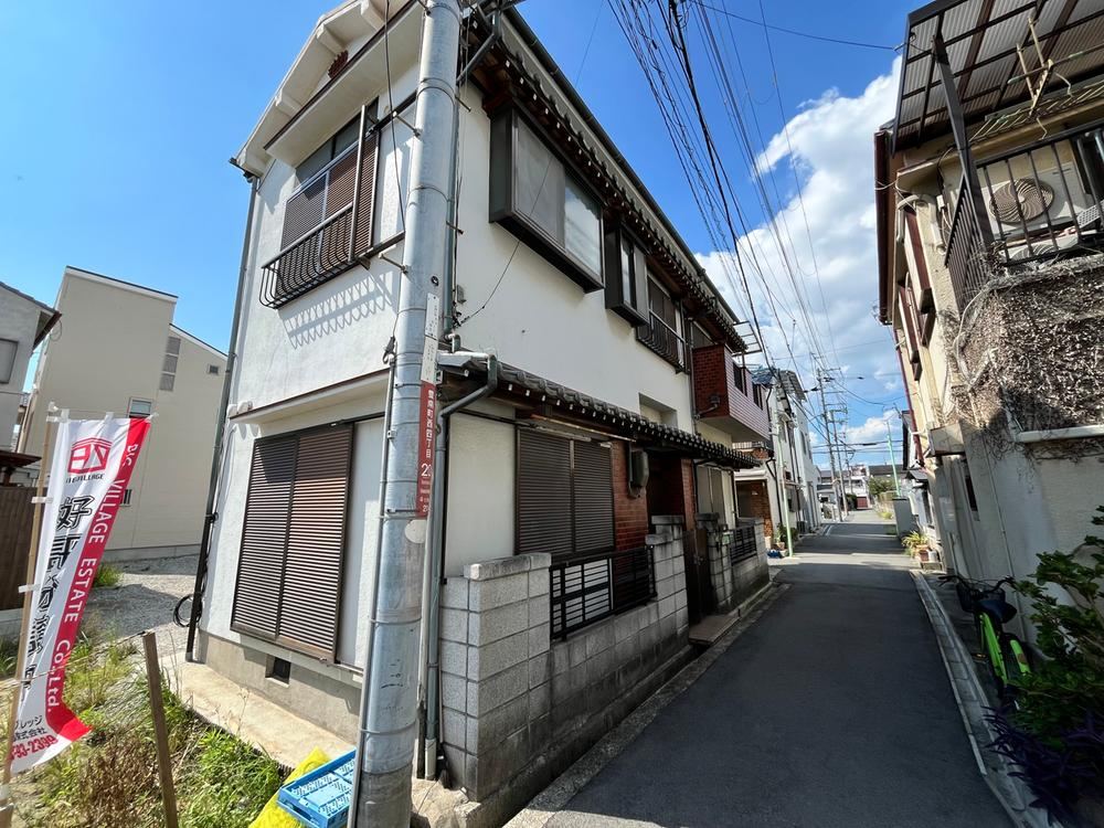 4DK house in Toyonaka, Osaka - Photo 1