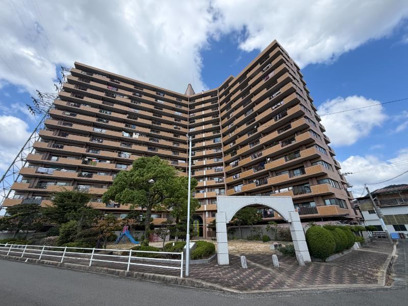 3LDK apartment in Kaita, Aki District, Hiroshima - Photo 1