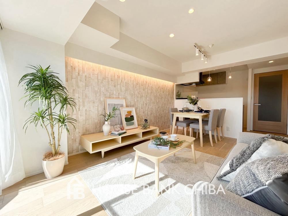 2LDK+S apartment in Matsudo, Chiba - Photo 1