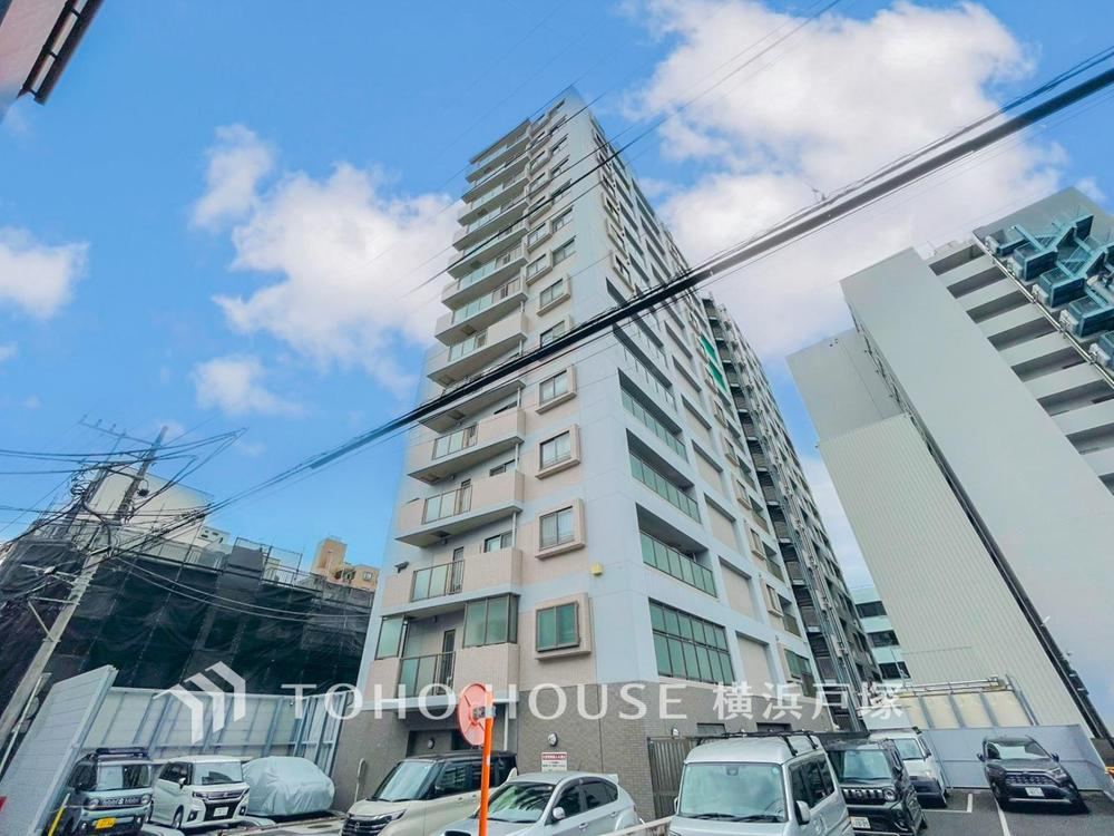 2LDK+S apartment in Hiratsuka, Kanagawa - Photo 1