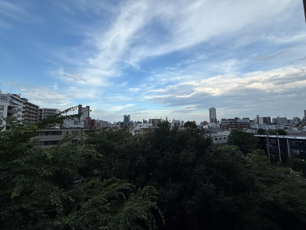 3LDK apartment in Setagaya Ward, Tokyo - Photo 1